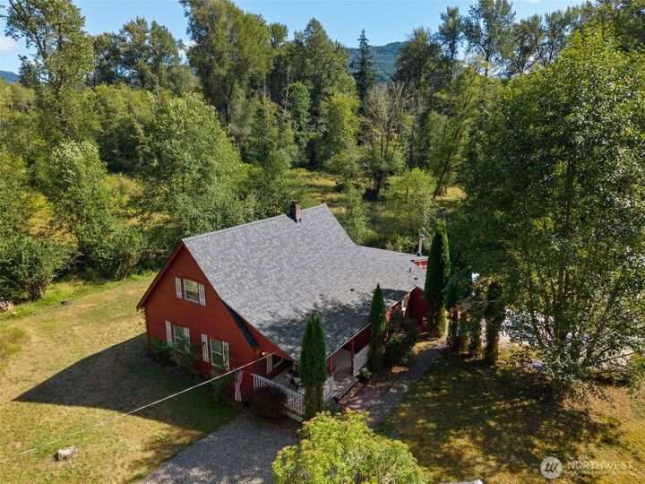 Property Photo:  19220  State Route 706  E  WA 98330 