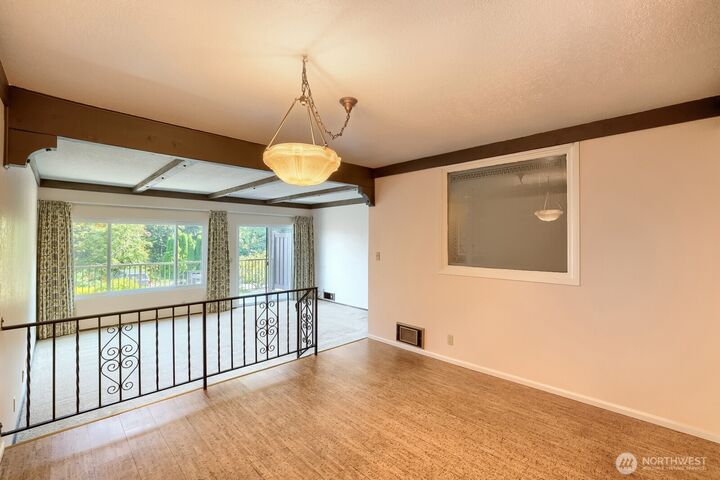 Property Photo:  1723 NE 179th St 2  WA 98155 