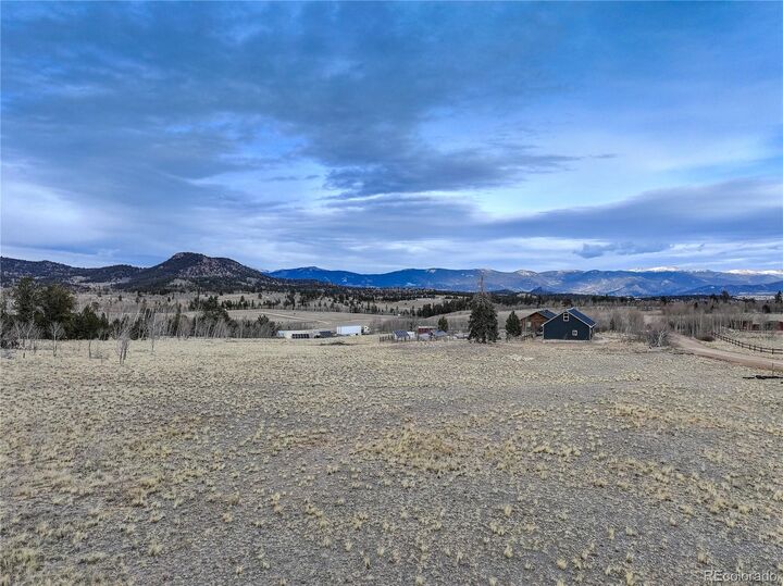 Property Photo:  111 Antelope Way  CO 80456 