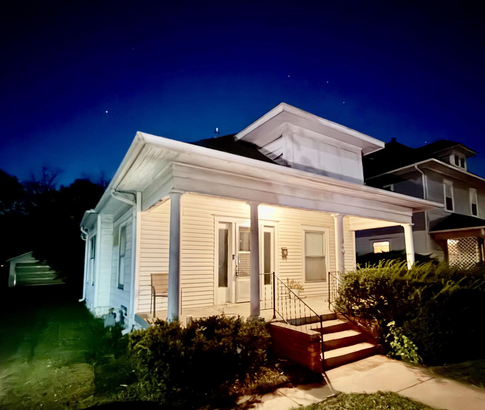 Property Photo:  915 Litchfield  KS 67213 