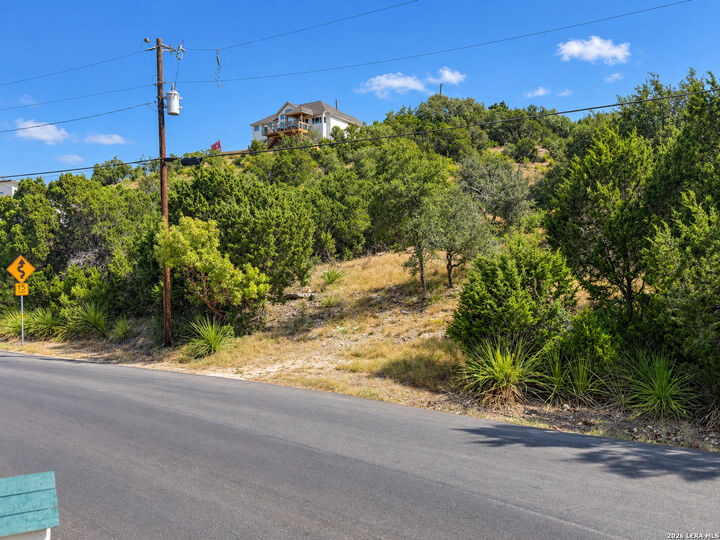 Property Photo:  340 Ledgeview Dr  TX 78133 