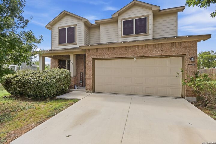 Property Photo:  9958 Belmore Cv  TX 78245 