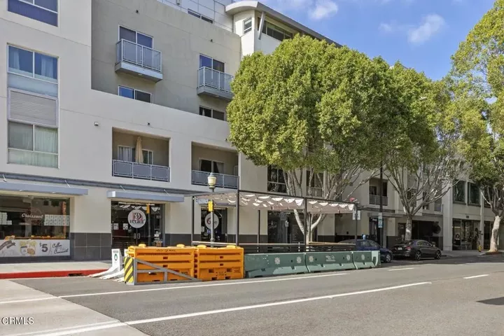 Property Photo:  159 W Green Street 407A  CA 91105 
