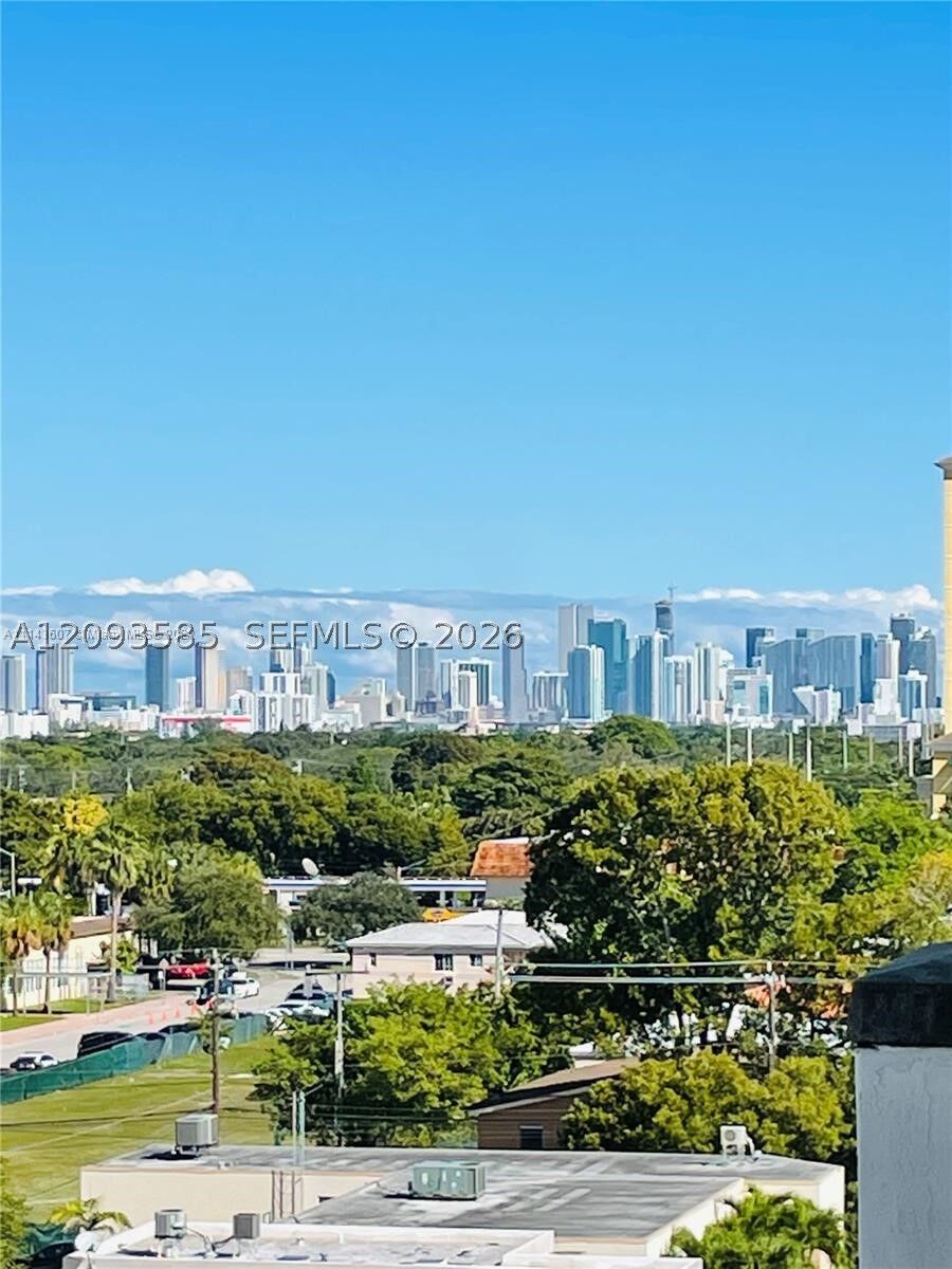 Property Photo: 1805 Ponce De Leon Blvd 611 FL 33134