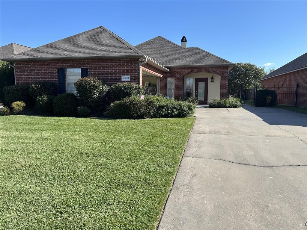Property Photo: 2823 S Locke Point S LA 70605