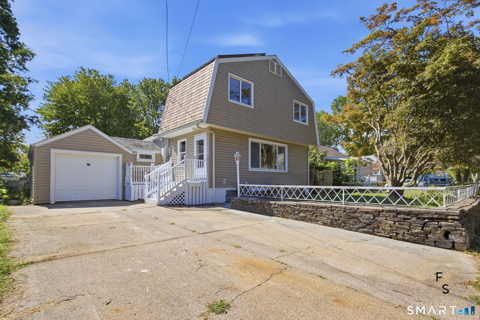 Property Photo: 87 Oxford Drive CT 06118