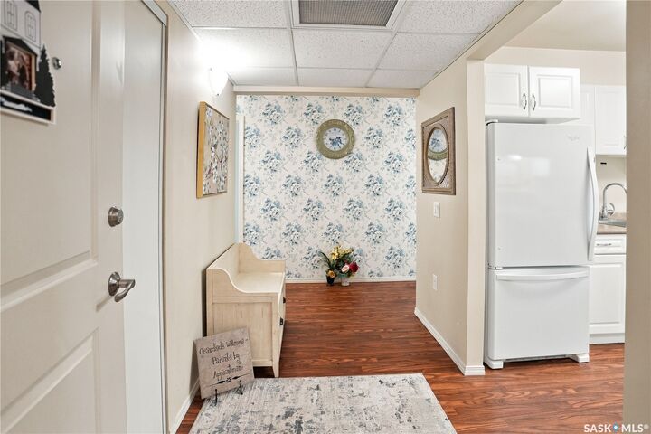 Property Photo:  1802 106th Street 415  SK S9A 3T5 