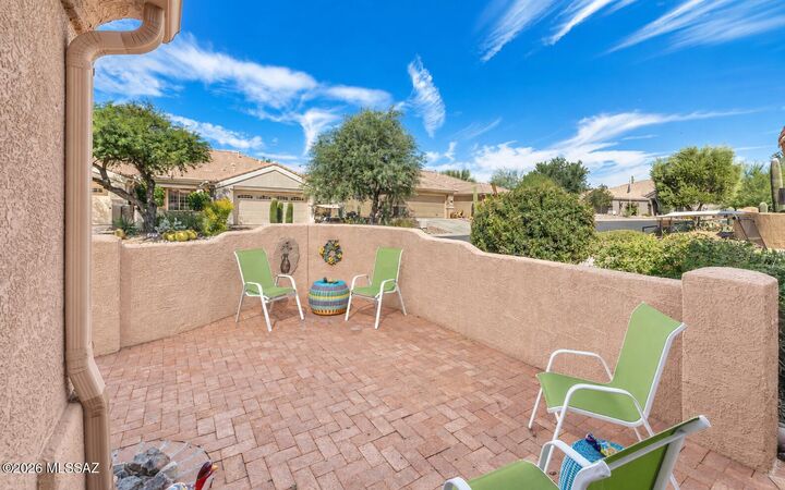 Property Photo:  13196 N Silver Cholla Place  AZ 85658 