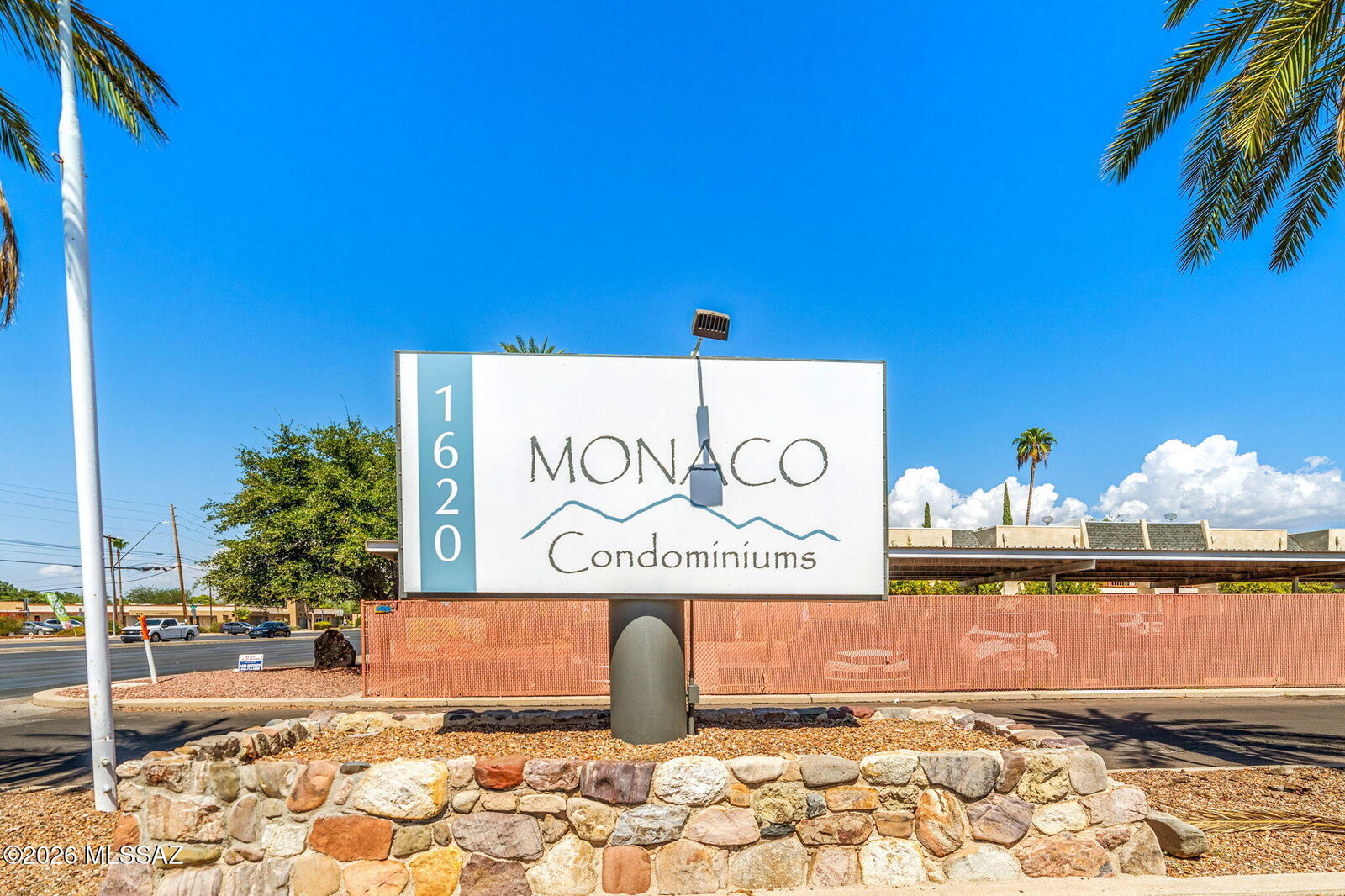 Property Photo:  1620 N Wilmot Road J 208  AZ 85712 
