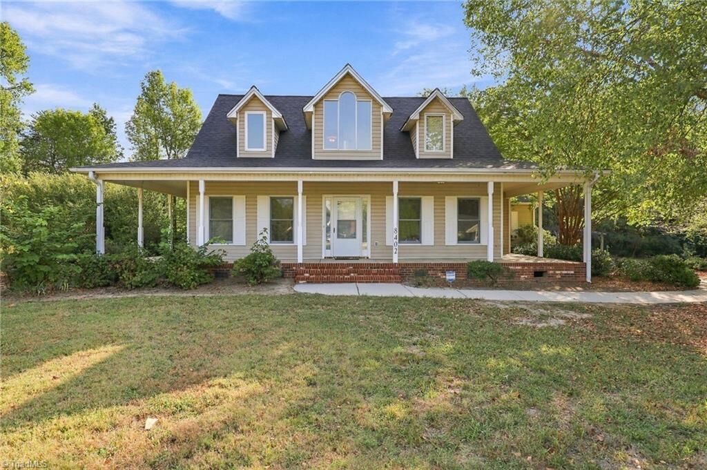 Property Photo:  8402 Deer Path Court  NC 27357 