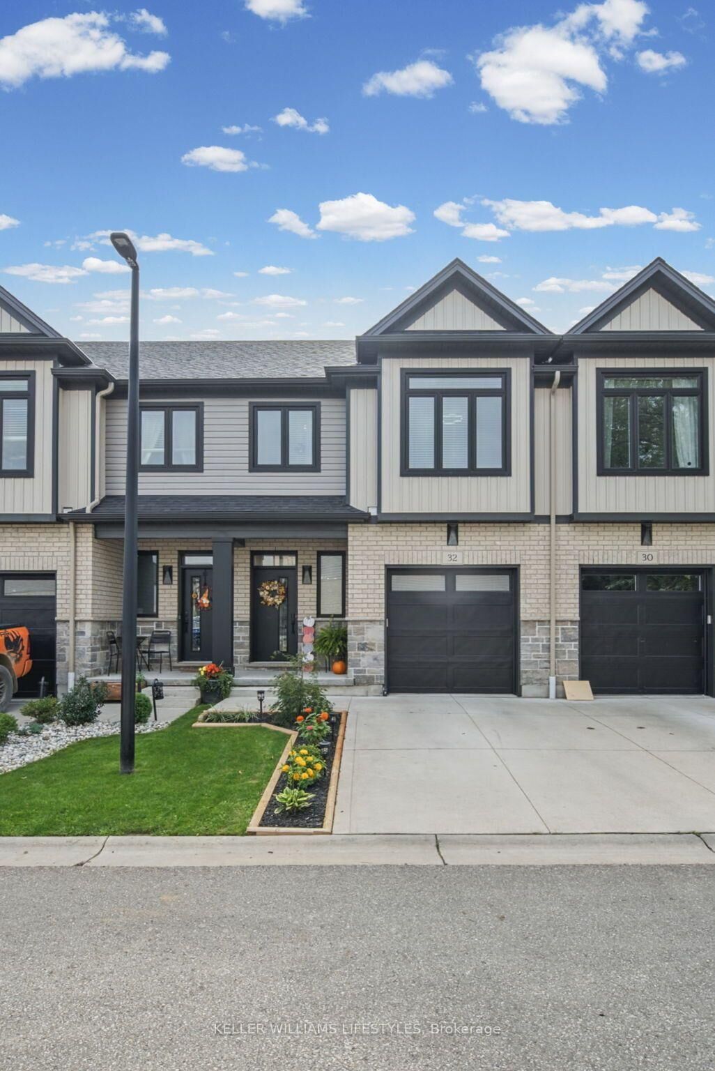 Property Photo:  601 Lions Park Drive 32  ON N0L 1W0 