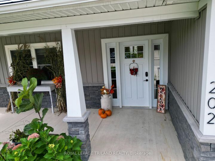 Property Photo:  202 Reycraft Avenue  ON N0L 1M0 