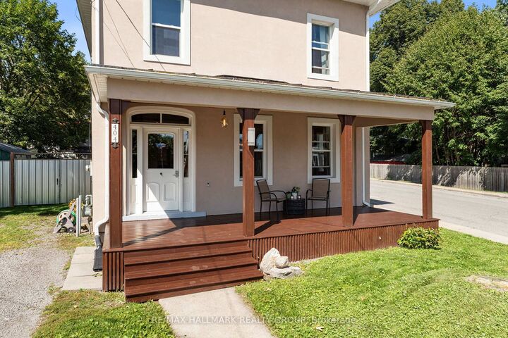 Property Photo:  404 Henry Street W  ON K0E 1T0 