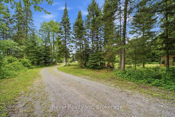 Property Photo: 1100 Morning Glory Drive ON K0M 1R0