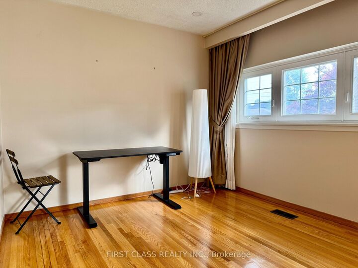 Property Photo: 64 Grove Park Crescent ON M2J 2C8