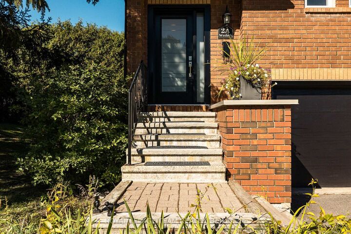 Property Photo:  2A Weslock Way  ON K2K 2N7 