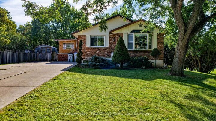 Property Photo:  146 Jarvis Street S  ON N0K 1W0 