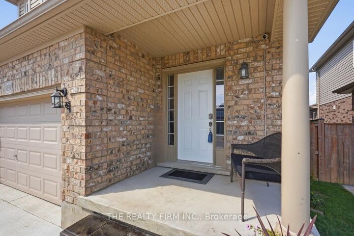 Property Photo: 1830 Couldridge Way ON N6G 5B4