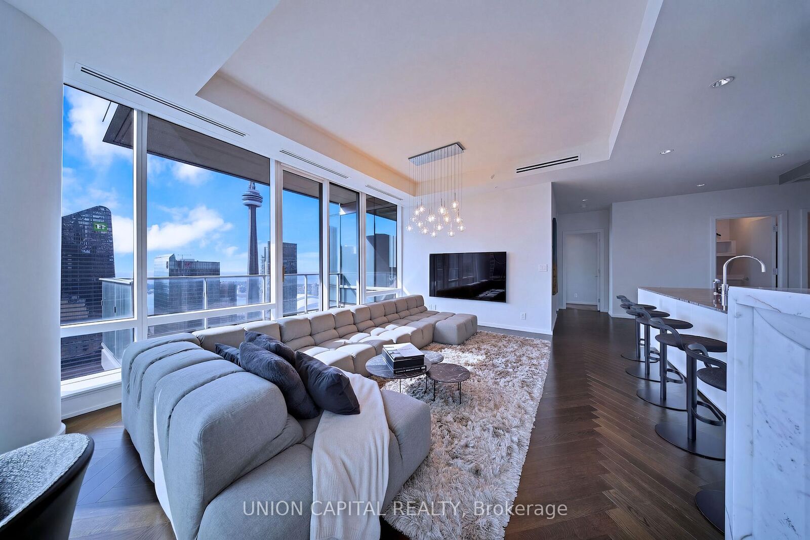 Property Photo: 180 University Avenue 5508 ON M5H 0A2
