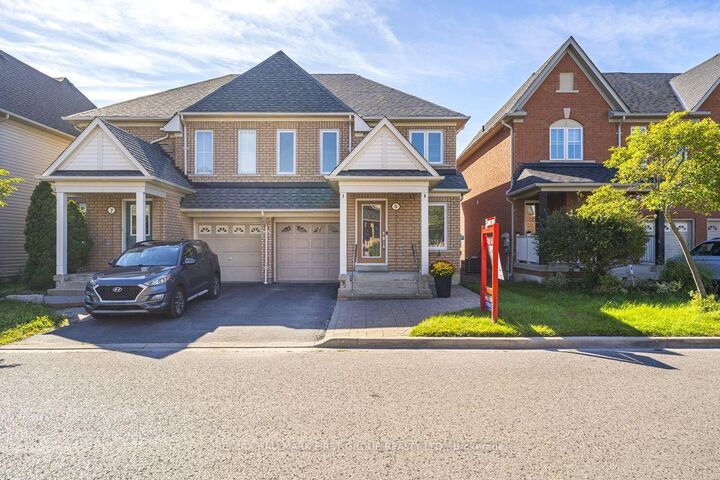 Property Photo: 5 Cranston Avenue ON L1Z 2B6