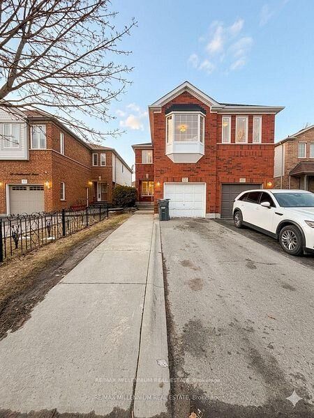 Property Photo:  29 Needlewood Avenue  ON L6R 2N3 