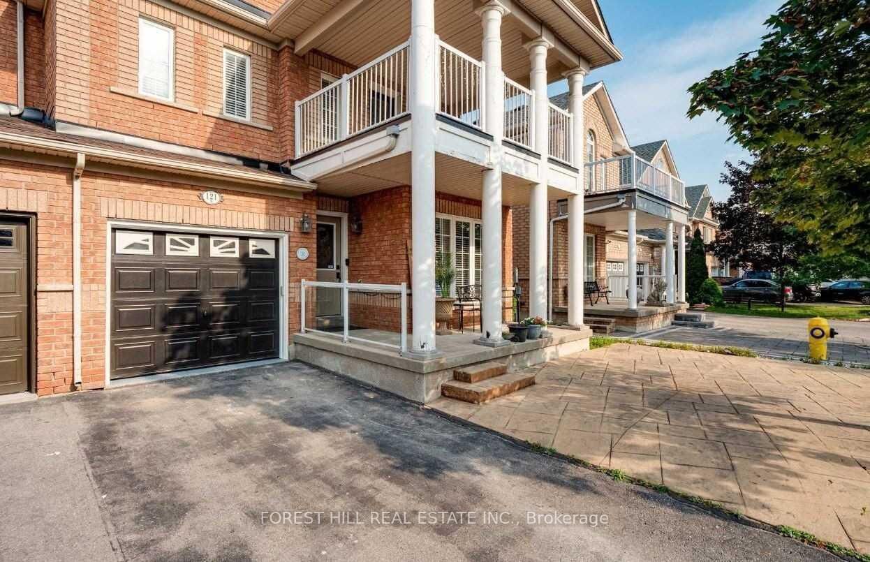 Property Photo: 121 Timberwolf Crescent Lower ON L4H 2W1