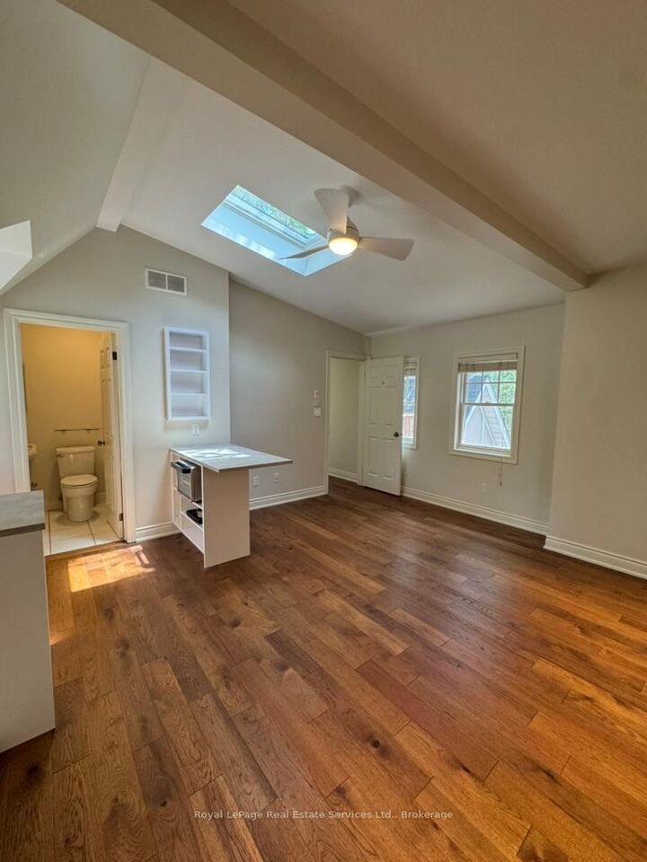 Property Photo:  134 Forsythe Street 3  ON L6K 3K2 