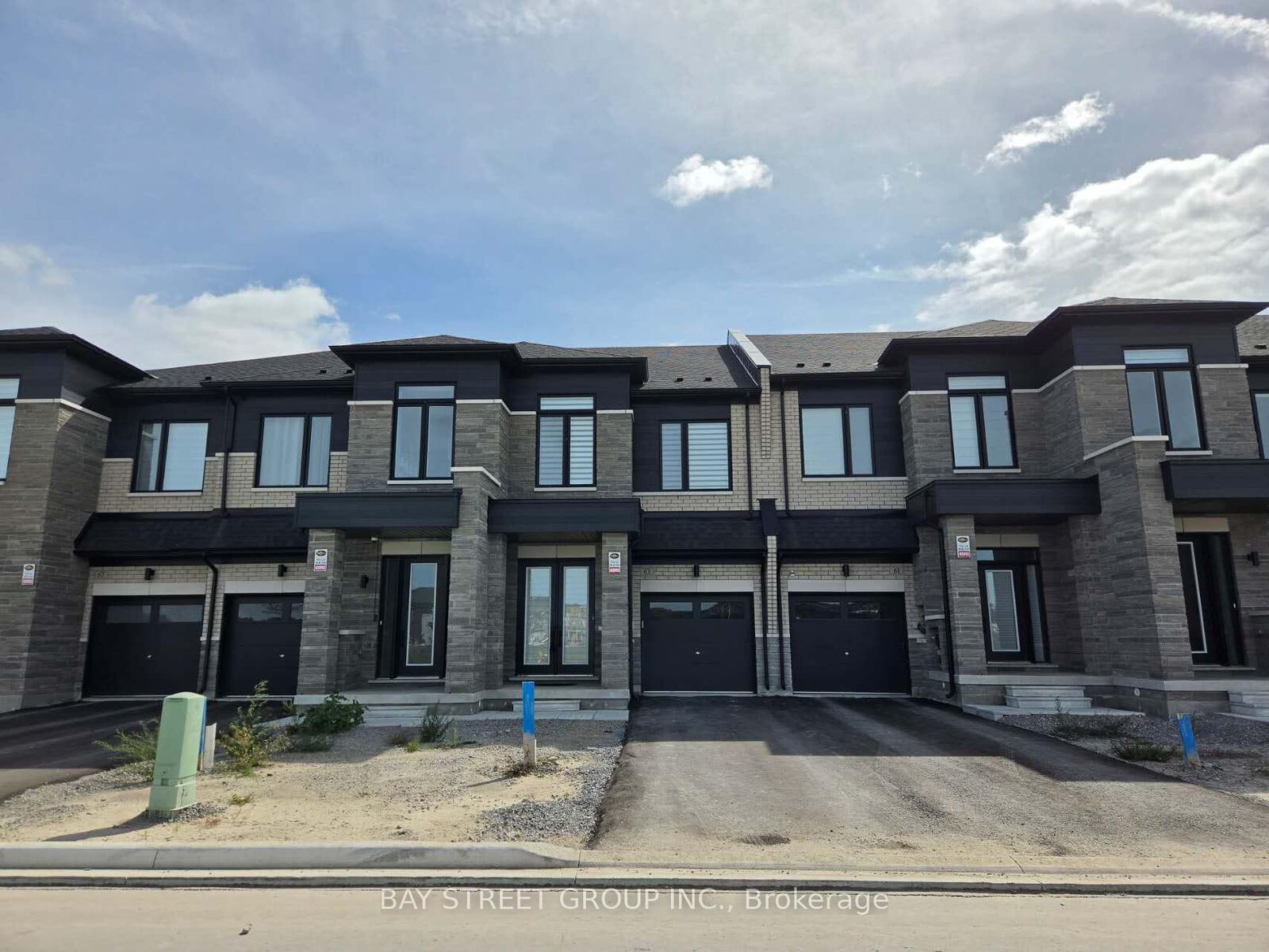 Property Photo:  63 Sandels Avenue  ON L4S 0M5 