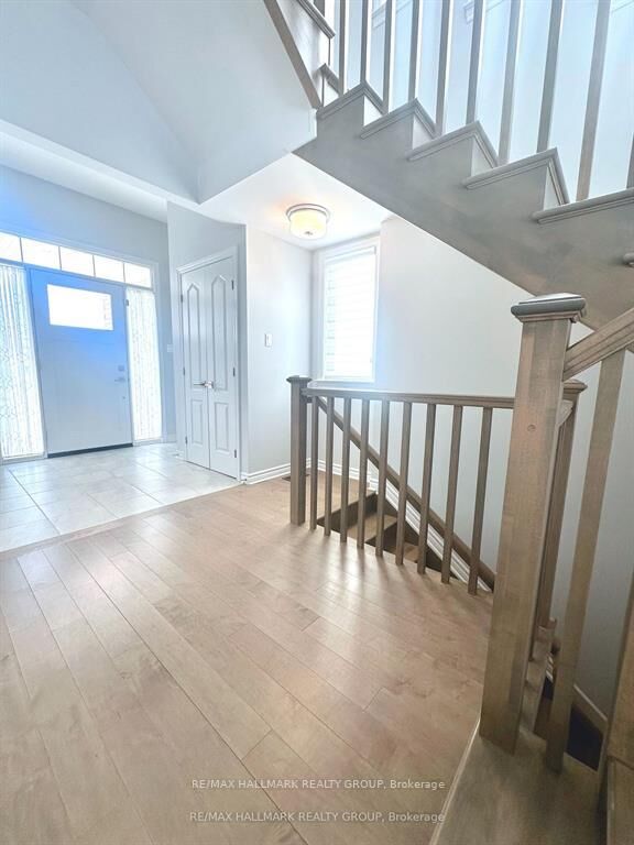 Property Photo:  863 Snowdrop Crescent  ON K1T 0X7 