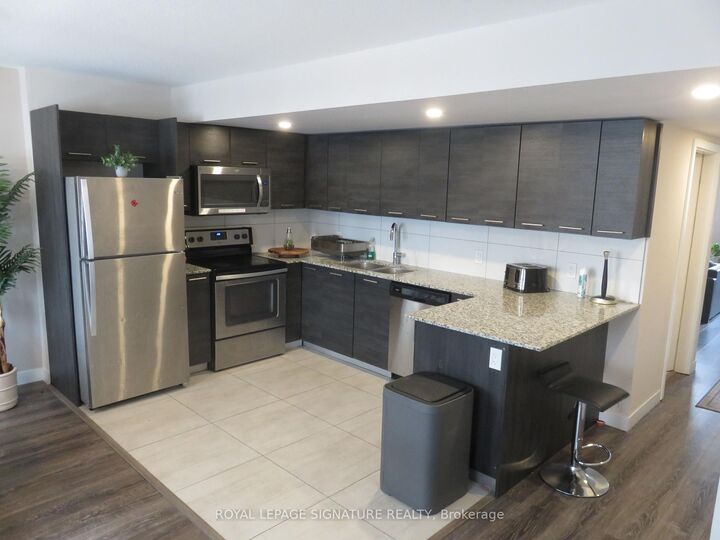 Property Photo:  288 Albert Street 216  ON N2L 3T8 