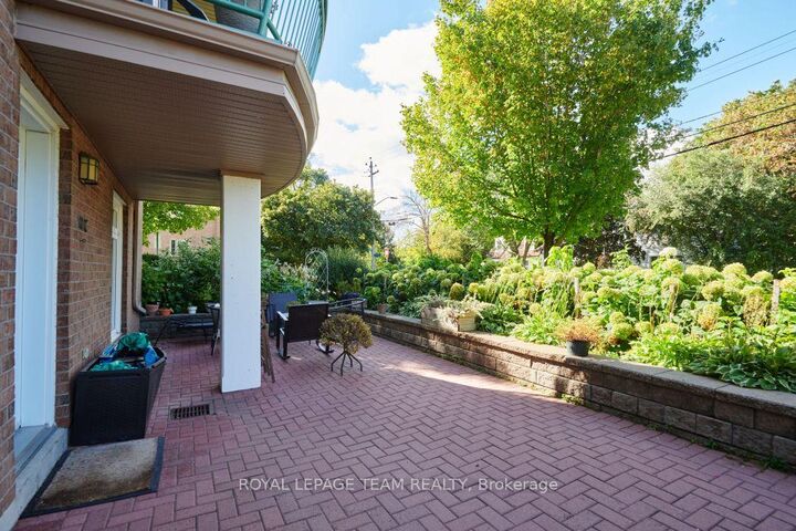Property Photo: 997 North River Road 101C ON K1K 3V5