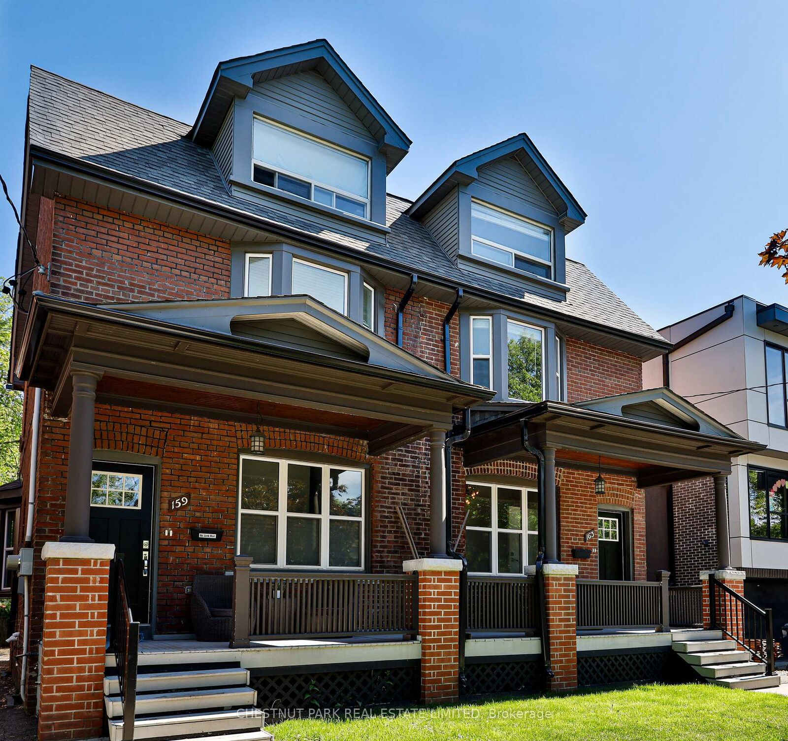 Property Photo: 159 Briar Hill Avenue Upper ON M4R 1H8