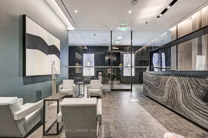 Property Photo:  25 Richmond Street E 2911  ON M5C 0A6 