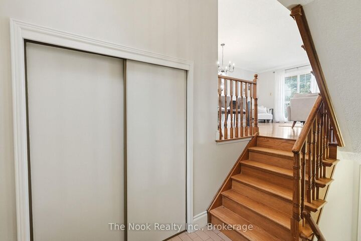 Property Photo:  45 Bernick Crescent  ON L4A 6C6 