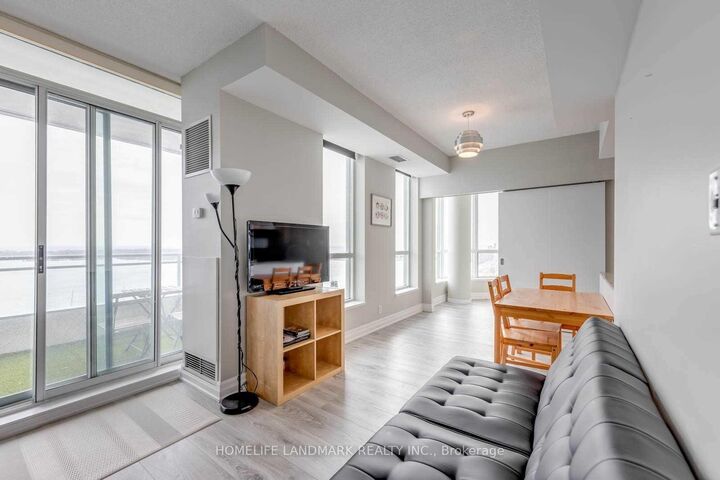 Property Photo:  230 Queens Quay W 2320  ON M5J 2Y7 