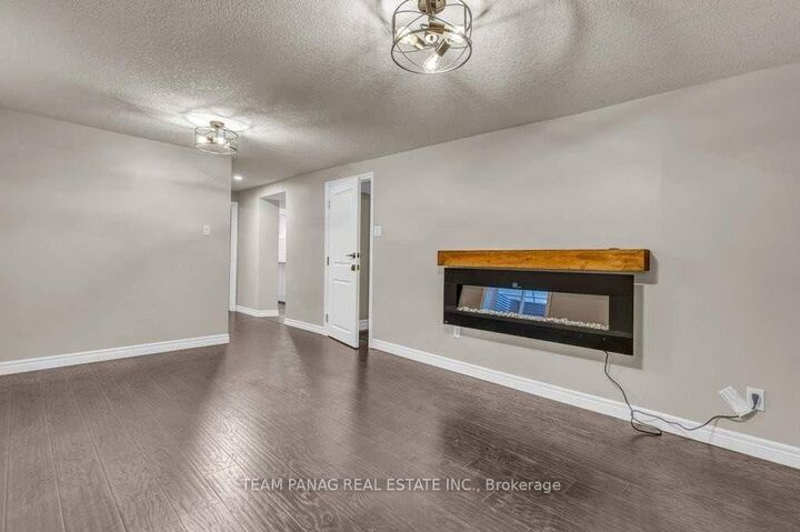 Property Photo:  168 Glen Road (Lower)  ON N2M 3G2 