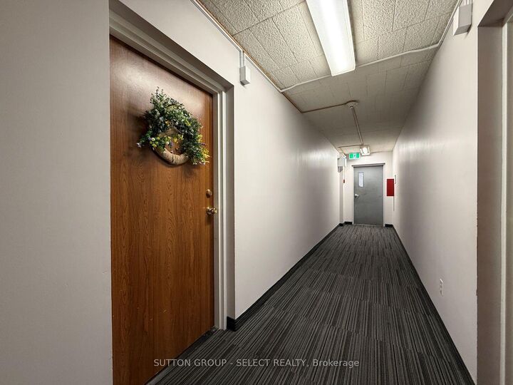 Property Photo:  80 Breckenridge Drive 203  ON N2B 2N9 
