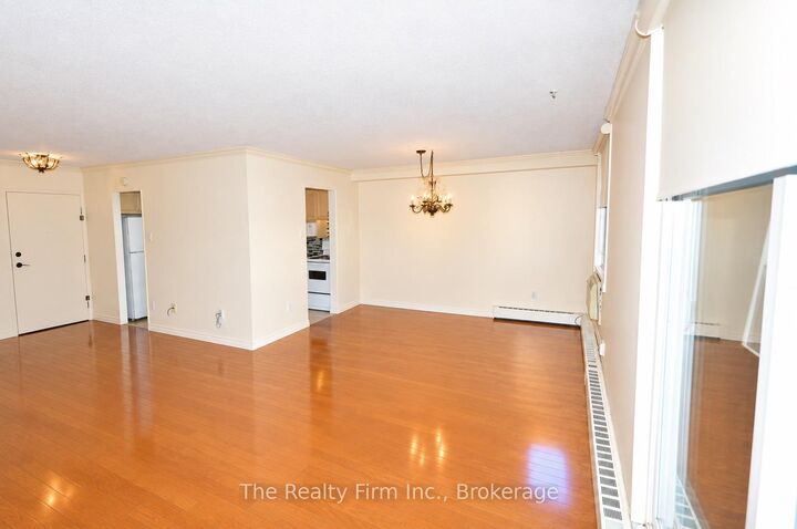 Property Photo:  640 West Street N 805  ON N3R 6M3 