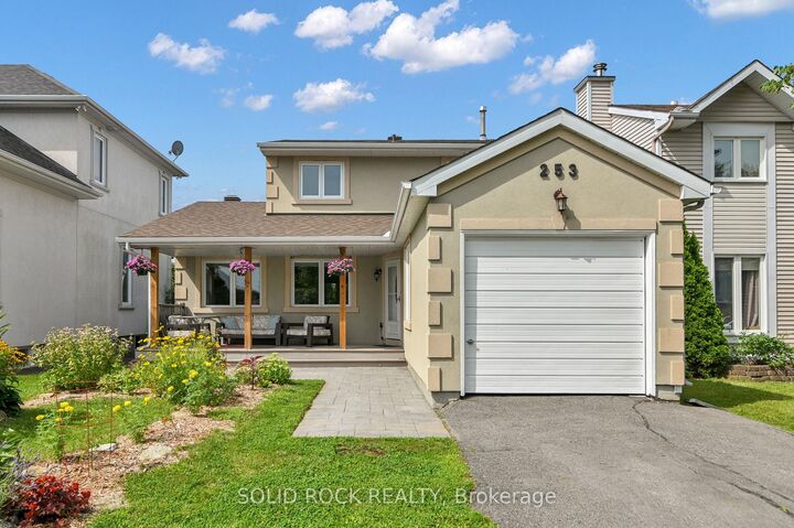 Property Photo:  253 Cote-Royale Crescent  ON K1E 3L4 