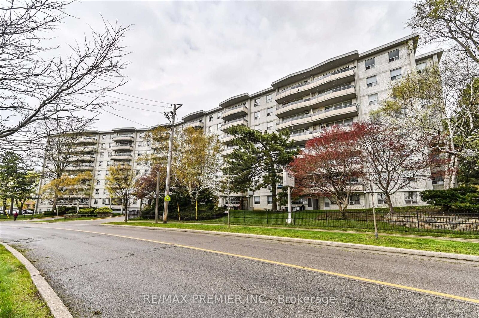 Property Photo:  80 Grandravine Drive 716  ON M3J 1B2 