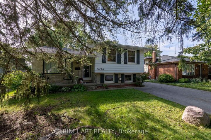 Property Photo: 140 Paperbirch Crescent ON N6G 1L7