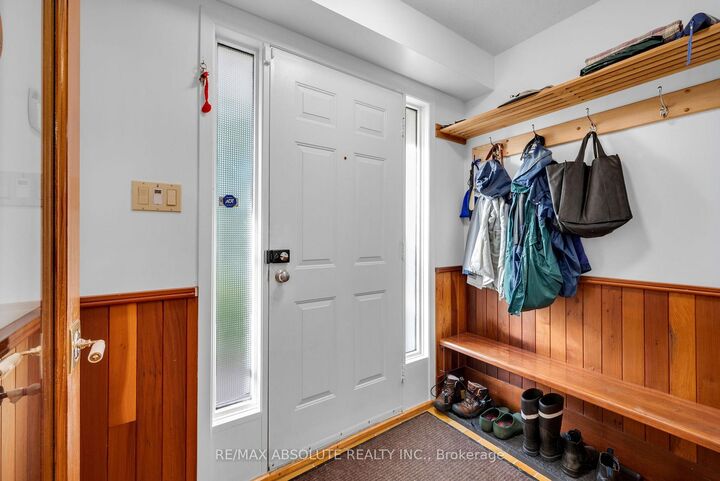 Property Photo:  68 Country Club Drive  ON K1V 9Y7 