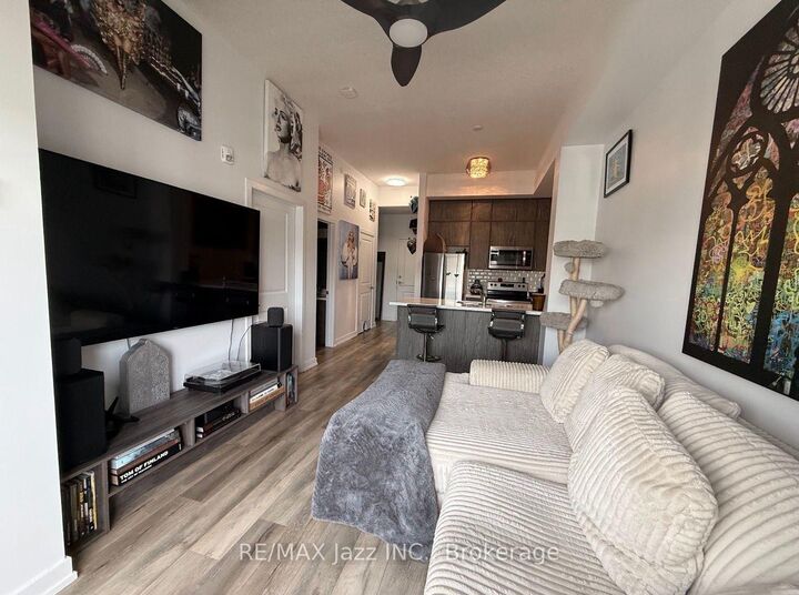 Property Photo: 5055 Greenlane Road 625 ON L0R 1B3