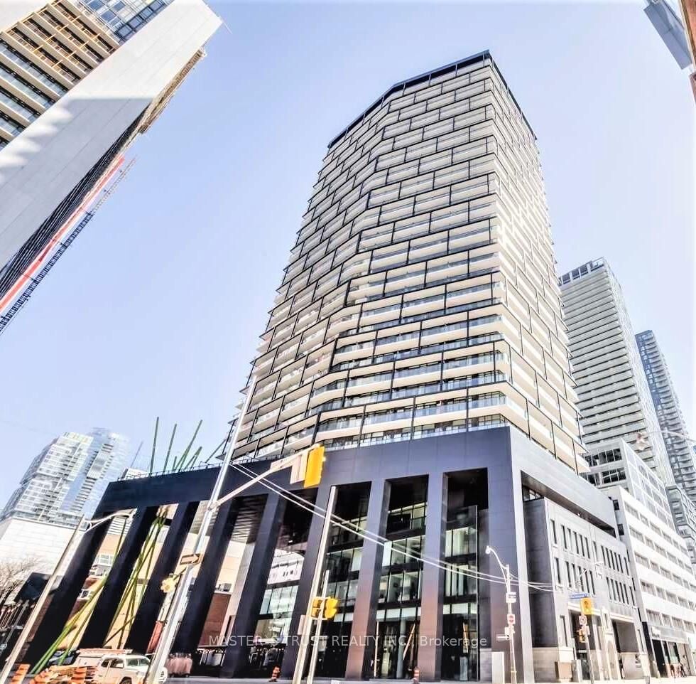 Property Photo: 125 Peter Street 809 ON M5V 0M2
