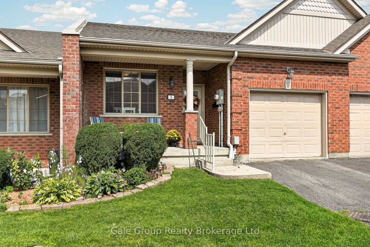 Property Photo: 19 Anderson Street 5 ON N4S 9A3