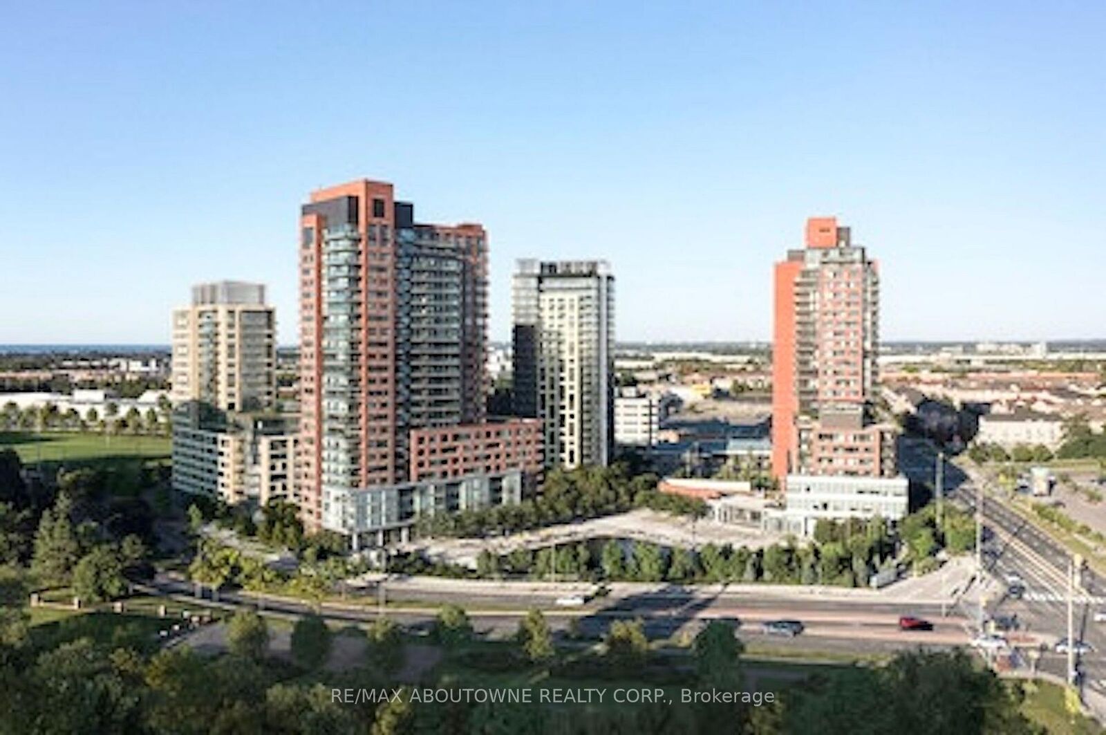 Property Photo:  25 Kitney Drive 709  ON L1S 4S4 