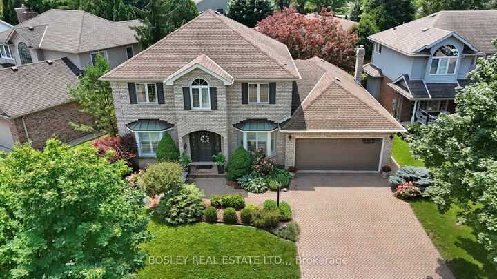 Property Photo:  28 Arbour Glen Drive  ON L2W 1B3 