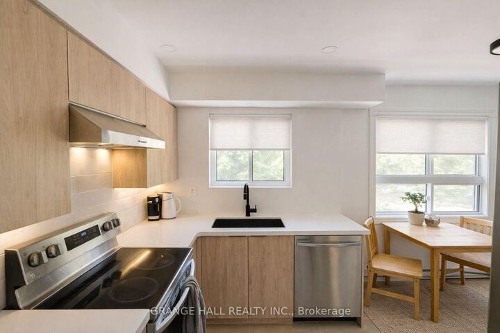 Property Photo:  235 Canice Street 2  ON L3V 4J1 