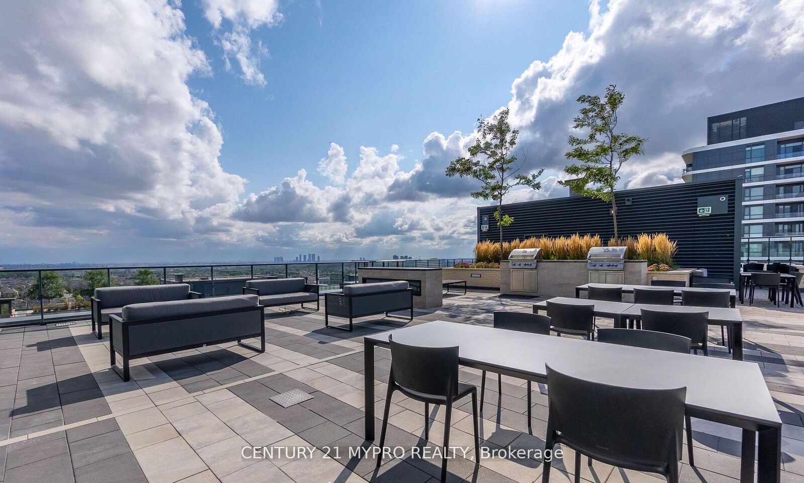 Property Photo:  100 Eagle Rock Way 713  ON L6A 5B9 