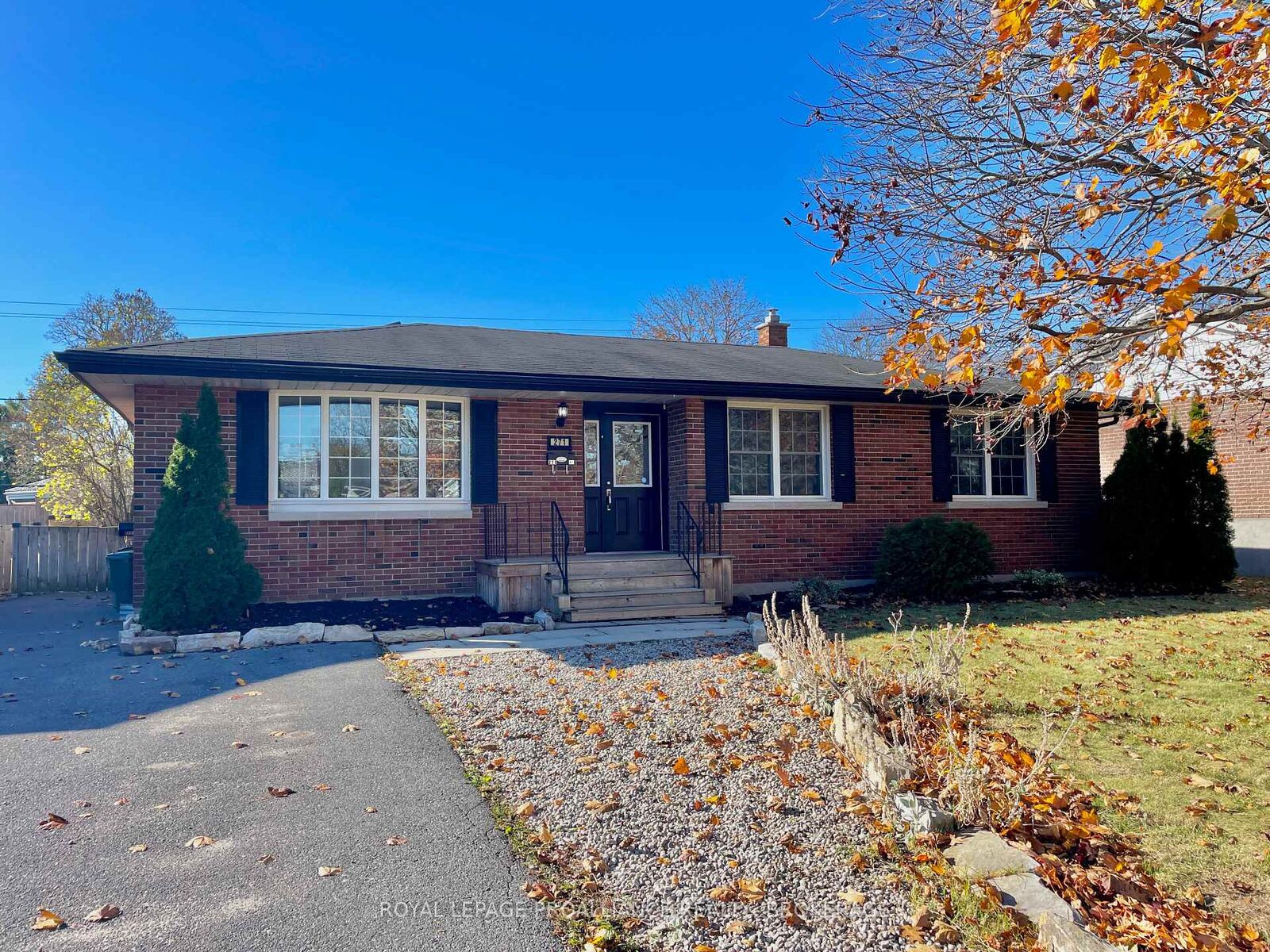 Property Photo:  271 Chelsea Road  ON K7M 3Z3 